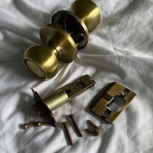 Interior Doorknob-non locking